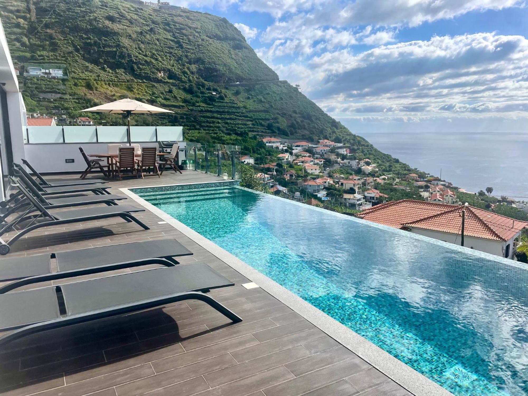 Villa Sea View Arco da Calheta  Exterior photo