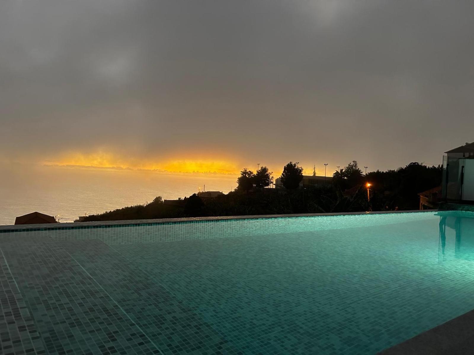 Villa Sea View Arco da Calheta  Exterior photo